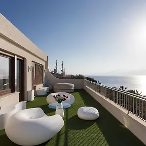 https://reggio-suite.taorminaitalyhotels.com